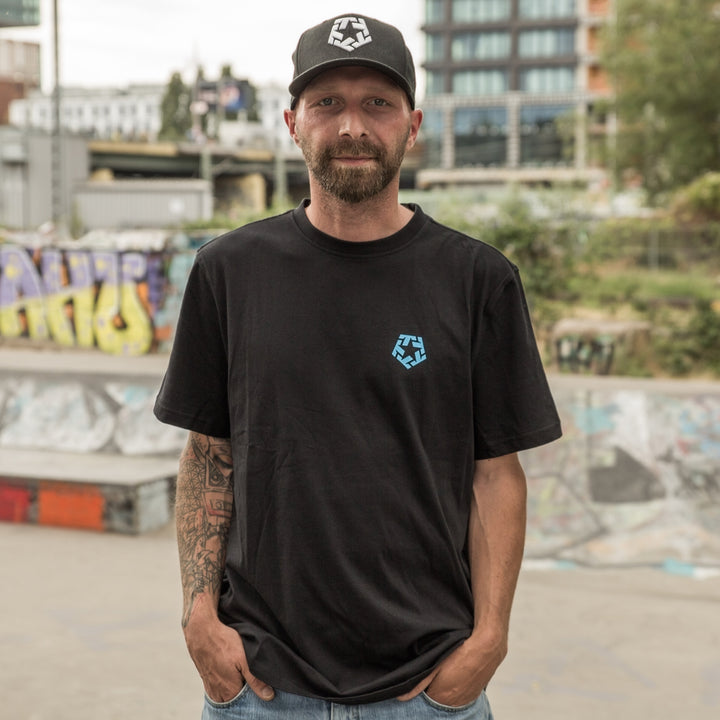 T-shirt tribale Garcia Altar nera